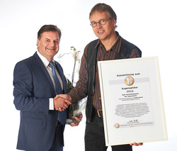 Optik Martin Wendelstein erhielt die Auszeichnung zum 1a-Augenoptiker 2016