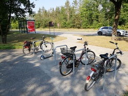 Die Fahrradständer für Königshof sind da!