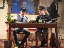 (K)ein Mord in Aussicht! – Ein tolles Theaterstück der Montessori-Schule Büchenbach!   