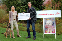 Porsche Charity Veranstaltung zu Gunsten der Tierhilfe Franken e.V.
