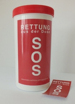 »SOS-Rettungsdose« und »Sitzbänke« auf dem Walpurgismarkt.