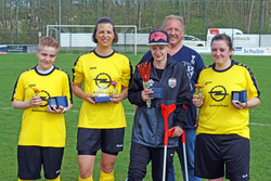 Spielerinnen des FC Wendelstein 2017 für ihre Vereinstreue geehrt