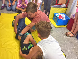 "Erste Hilfe" - Kurs in der Grundschule Schwanstetten