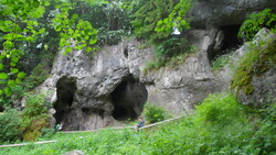 Familienwanderung zur Osterhöhle