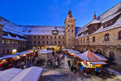 Weihnachtsmarkt in Altdorf eröffnet am 28. November 2015