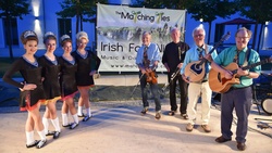 Matching Ties und die O´Brannlaig Rinceoir Irish Dancers  - Irish Folk Night