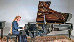 „Planet Earth“ –Klavierkonzert mit Lisa Maria Schachtschneider